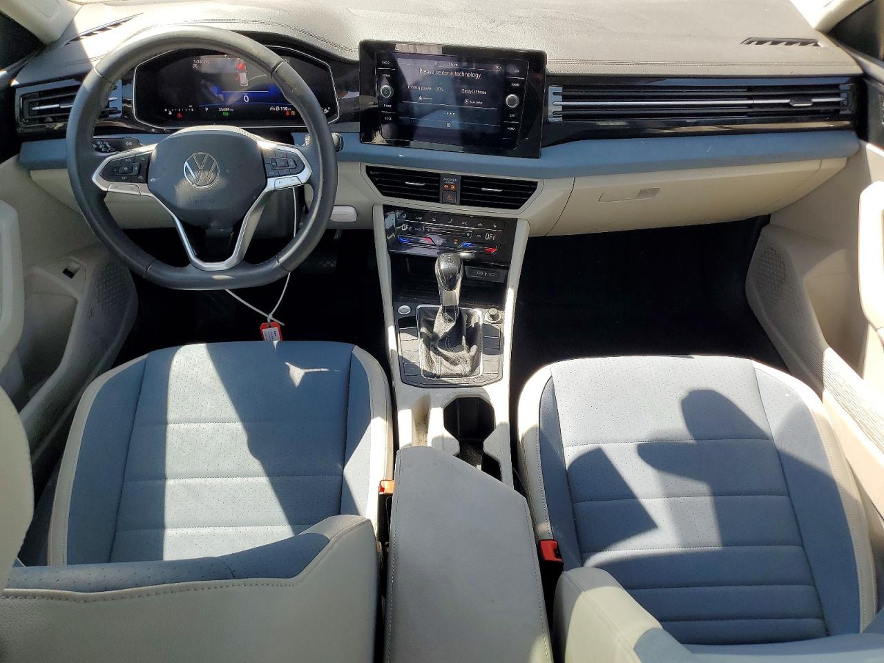 VOLKSWAGEN JETTA 2025 — 9