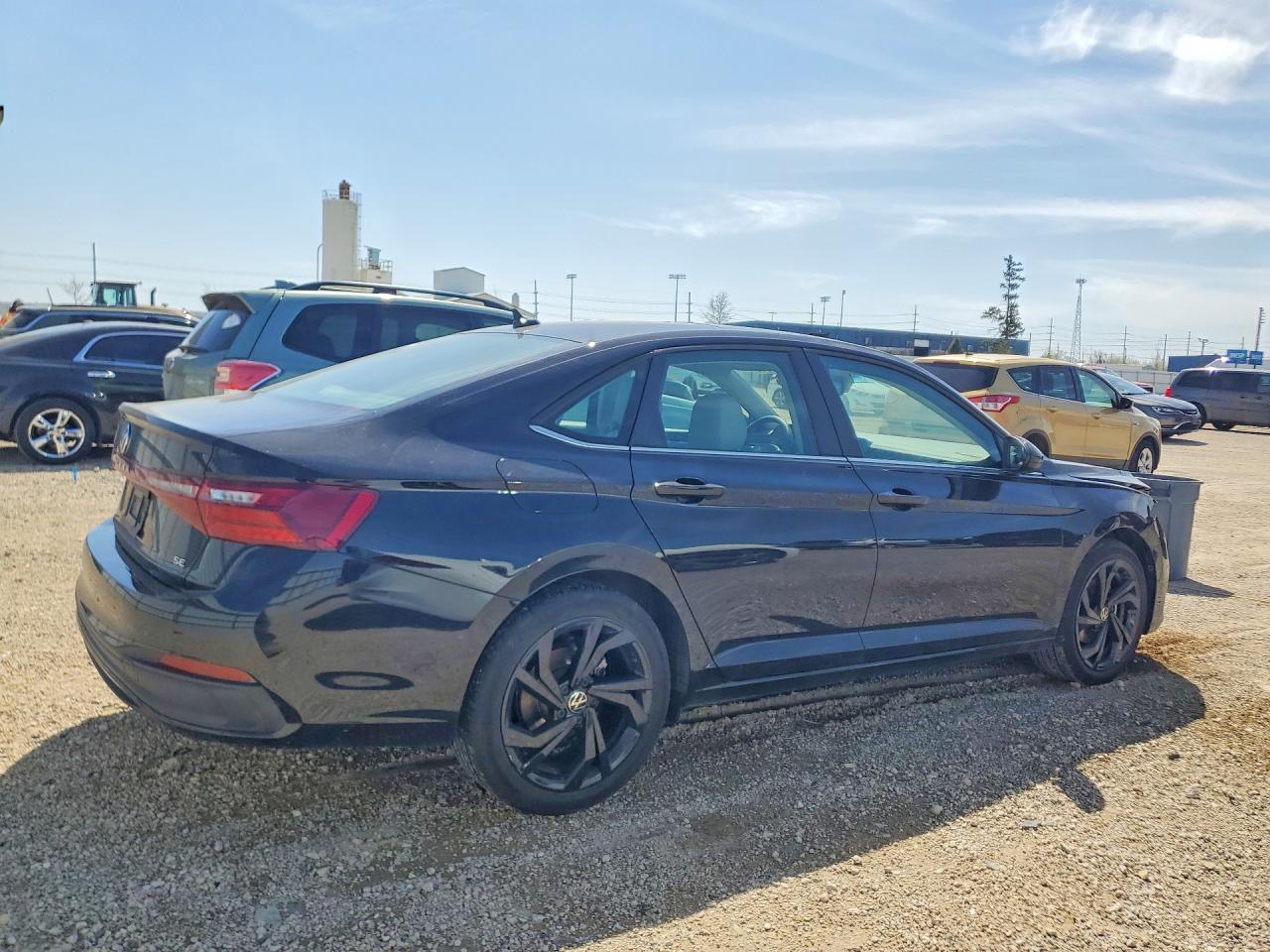 VOLKSWAGEN JETTA 2025 — 4
