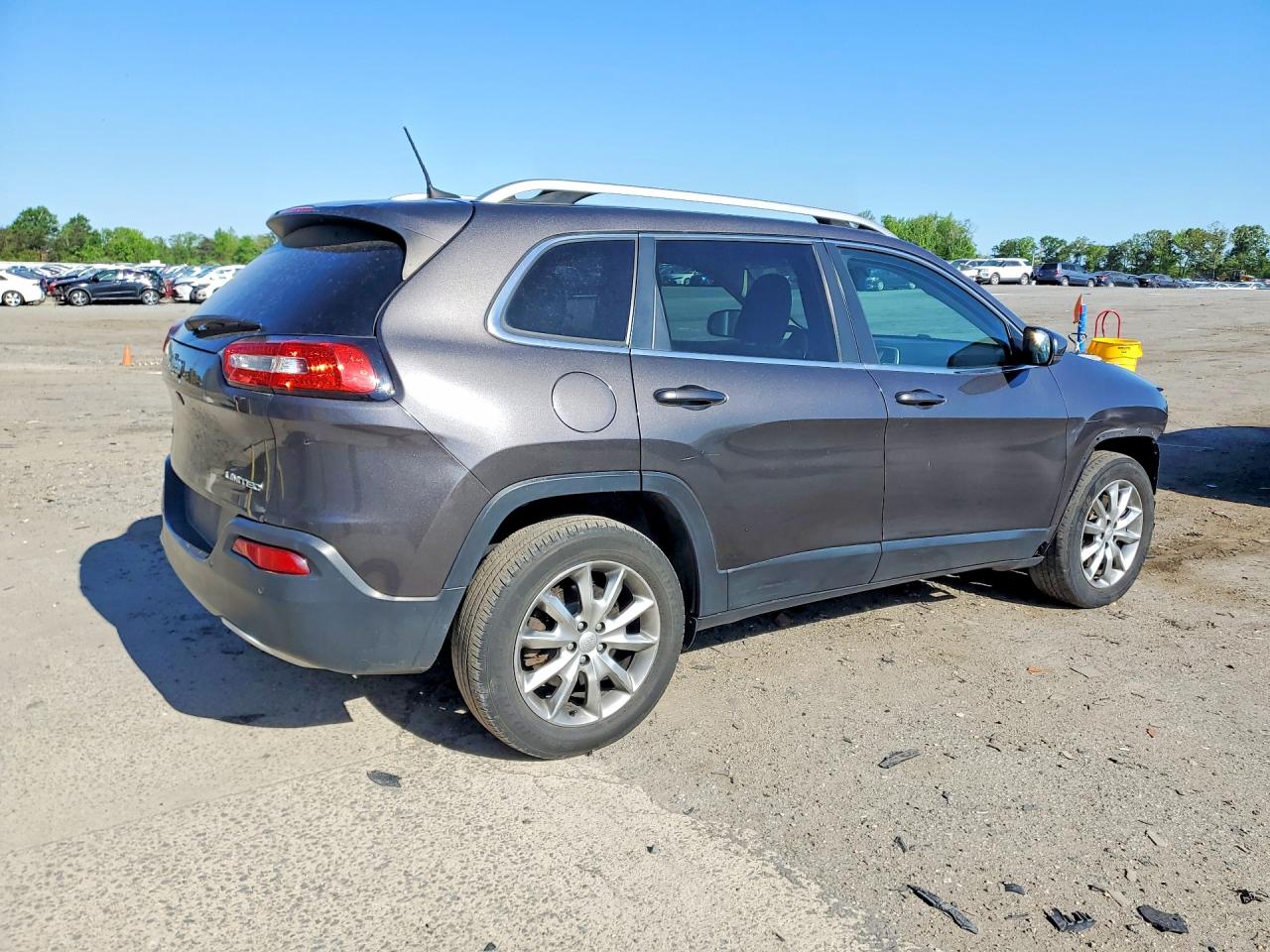 JEEP CHEROKEE 2018 — 4