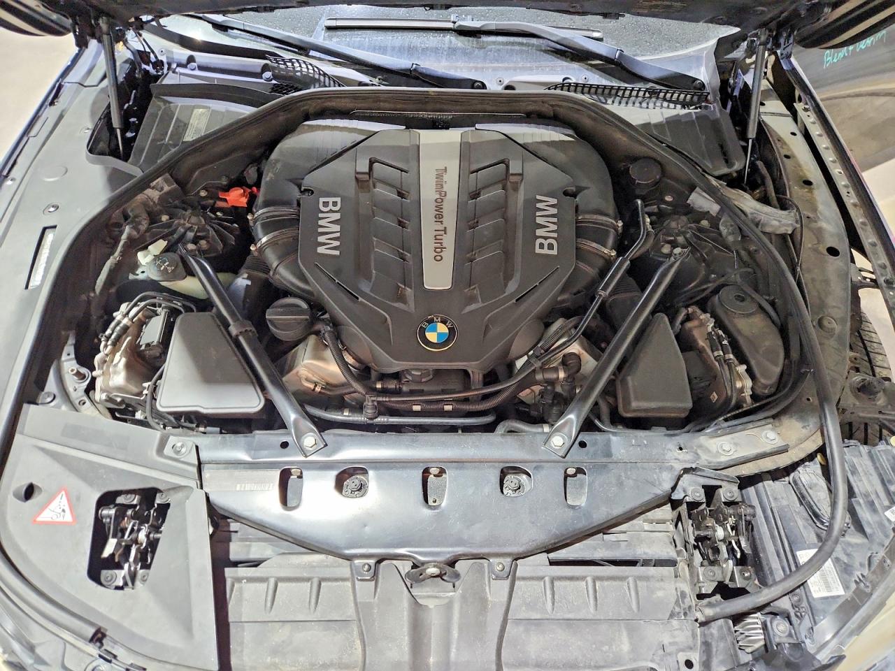 BMW 750 2013 — 12