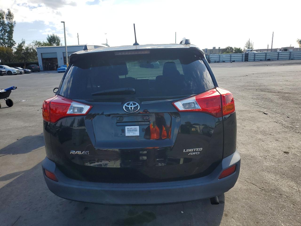 TOYOTA RAV4 2013 — 7