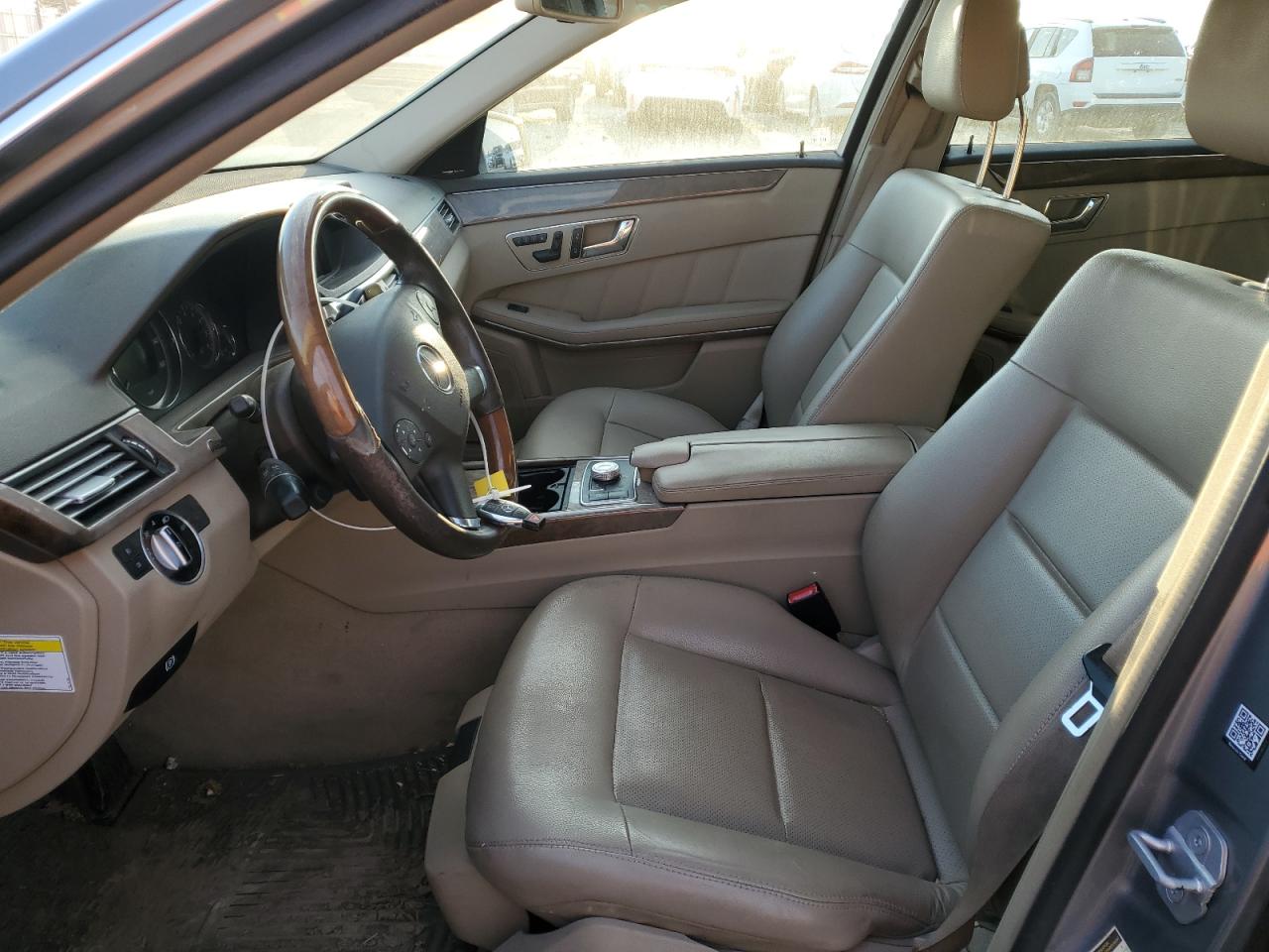 MERCEDES-BENZ E 2011 — 8