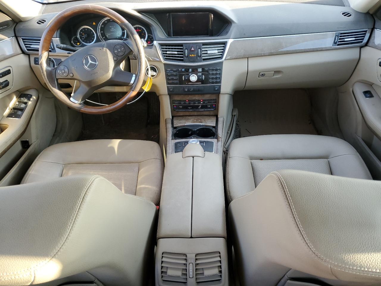 MERCEDES-BENZ E 2011 — 9