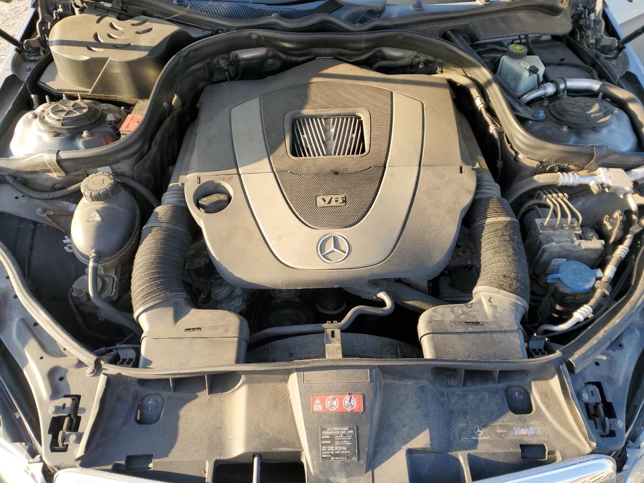 MERCEDES-BENZ E 2011 — 12