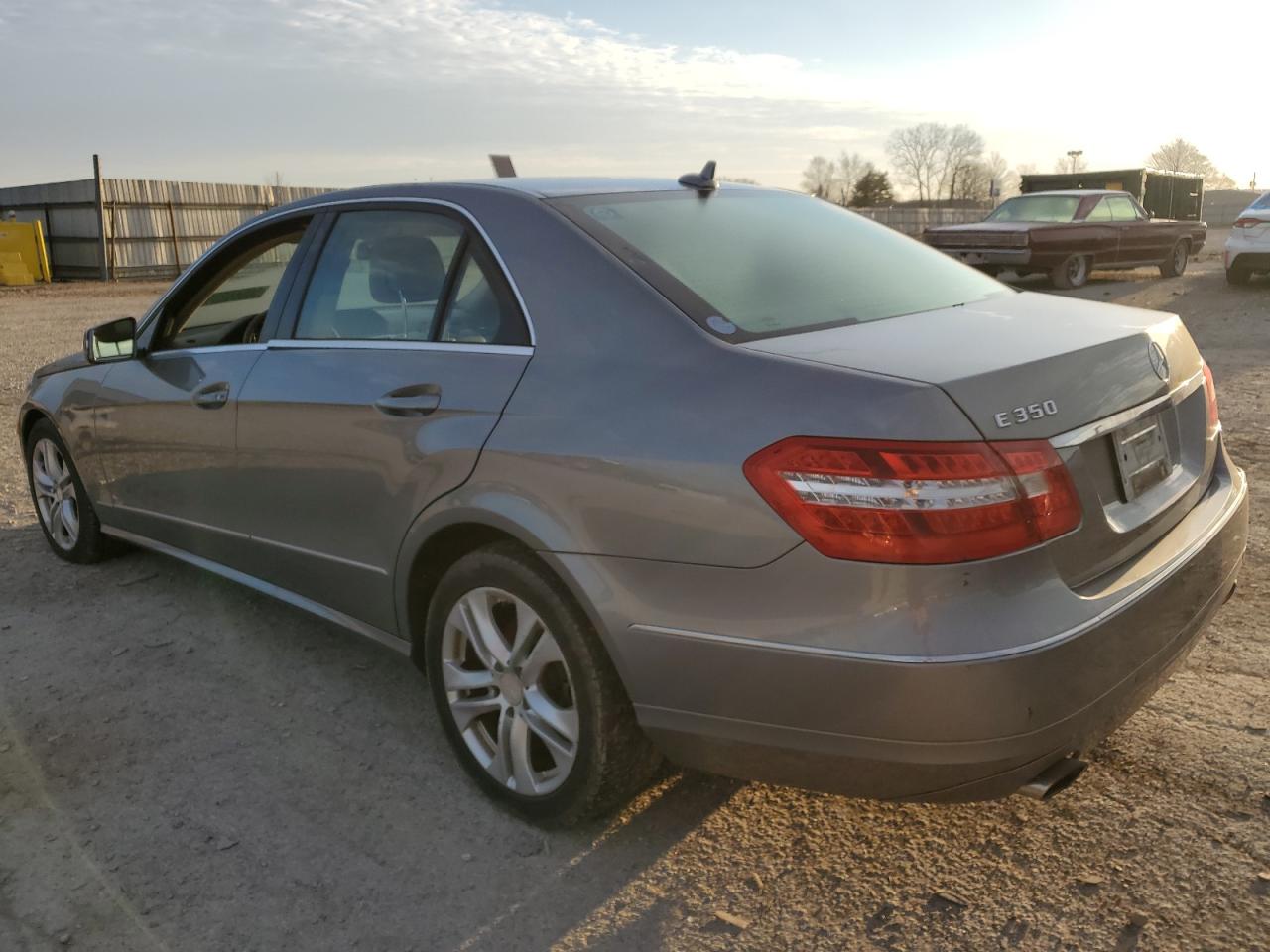 MERCEDES-BENZ E 2011 — 3
