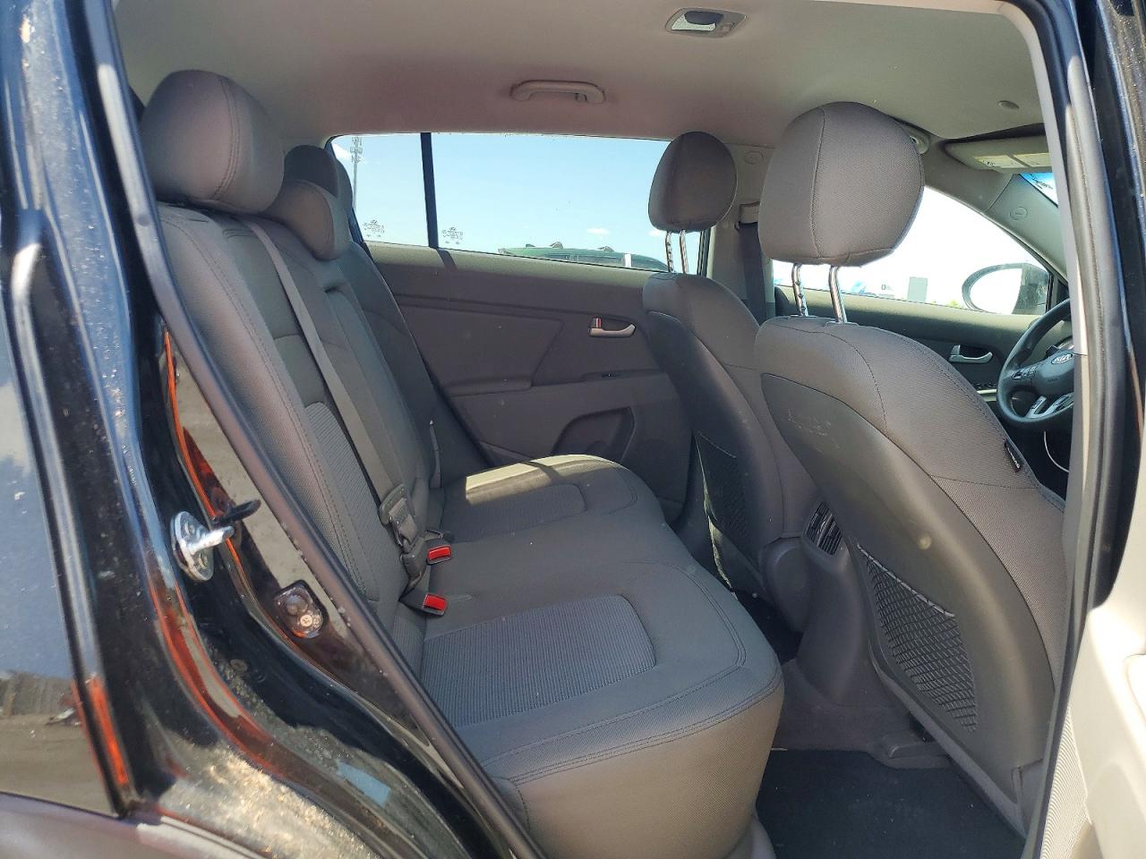 KIA SPORTAGE 2015 — 11
