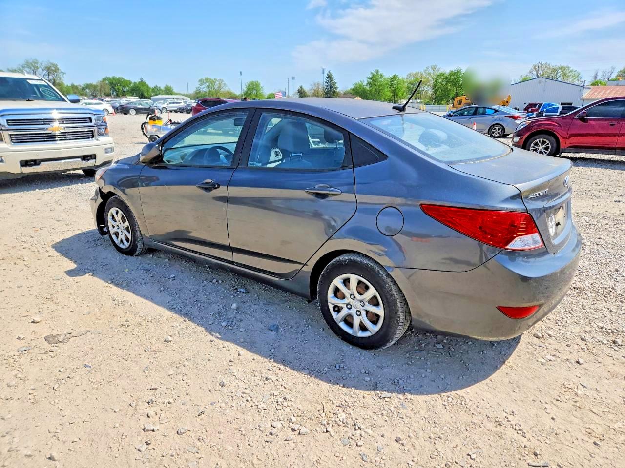 HYUNDAI ACCENT 2013 — 3