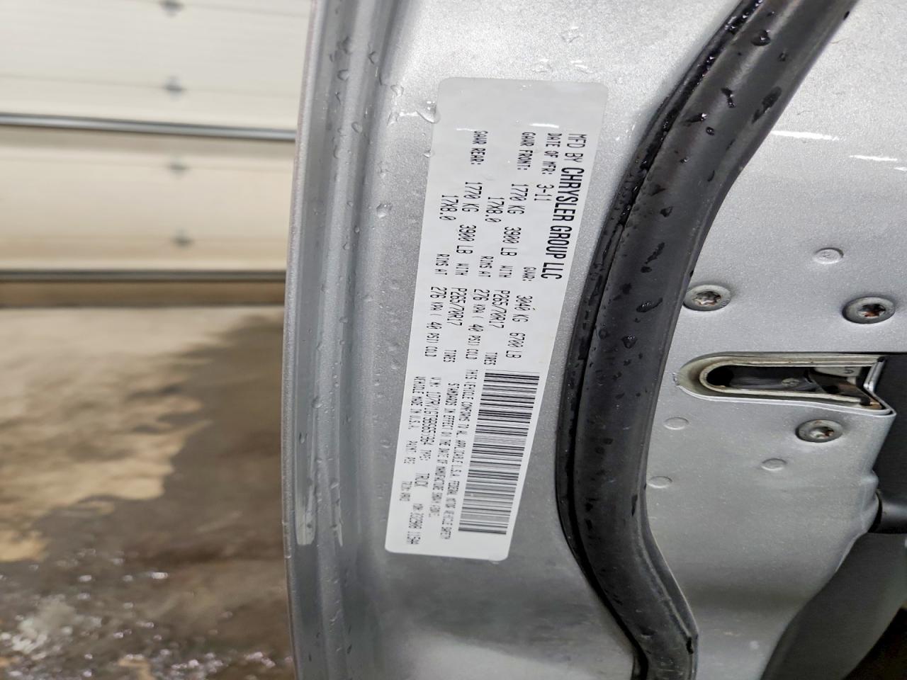DODGE RAM 1500 2011 — 14