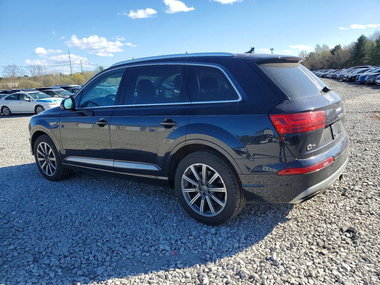 AUDI Q7 2017 — 3