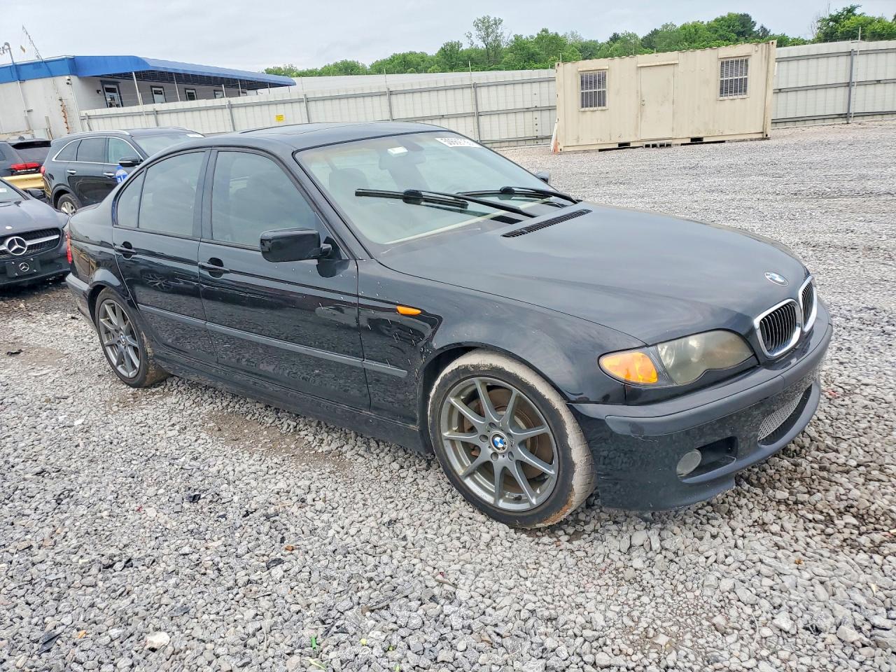 2004 BMW 330 I