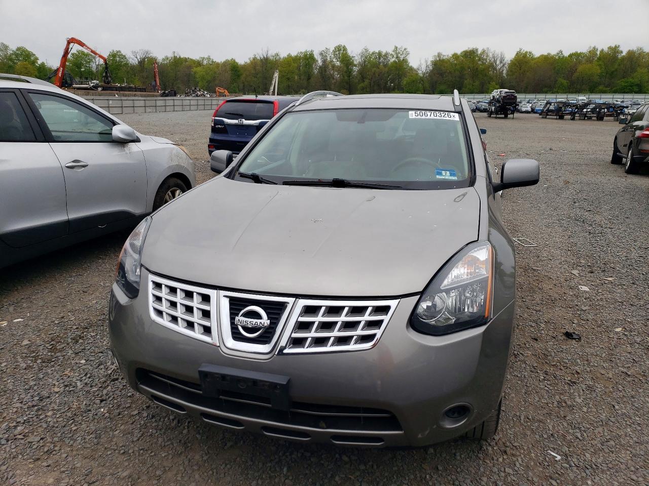 NISSAN ROGUE 2010 — 6
