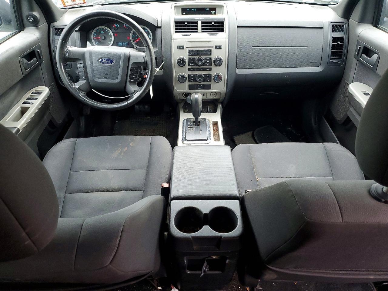 FORD ESCAPE 2012 — 9