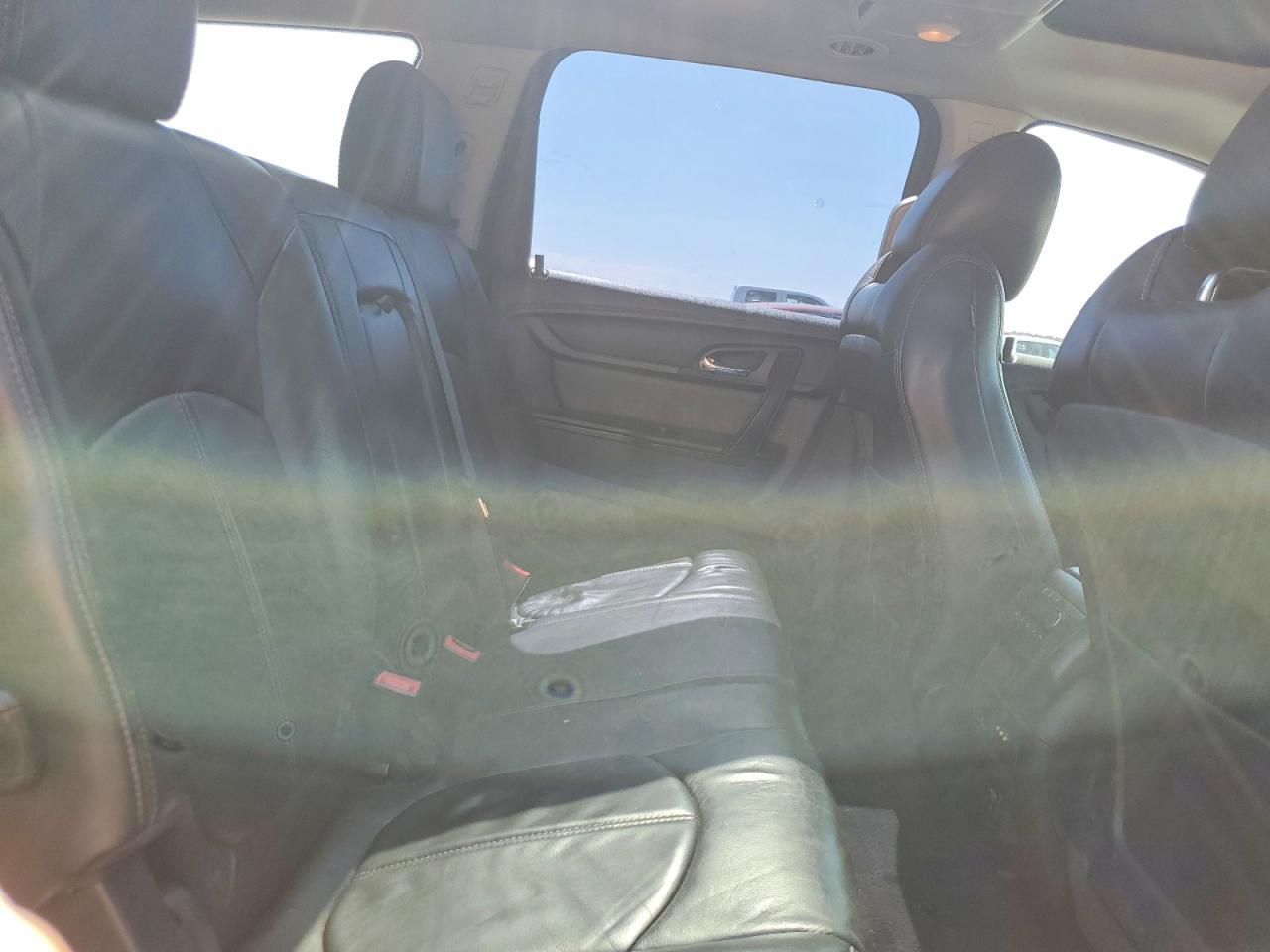 CHEVROLET TRAVERSE 2015 — 12