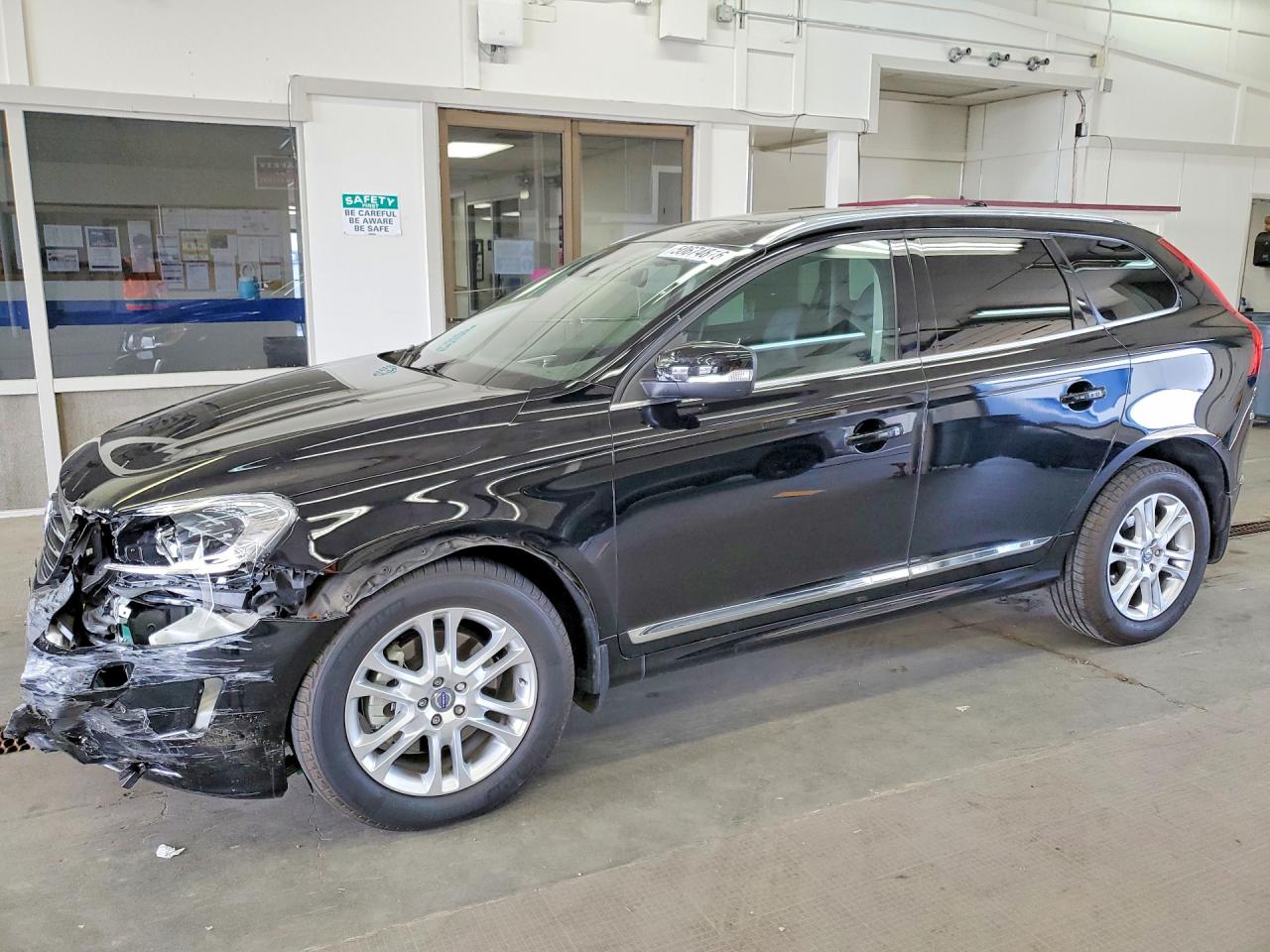 VOLVO XC60 2016 — 2
