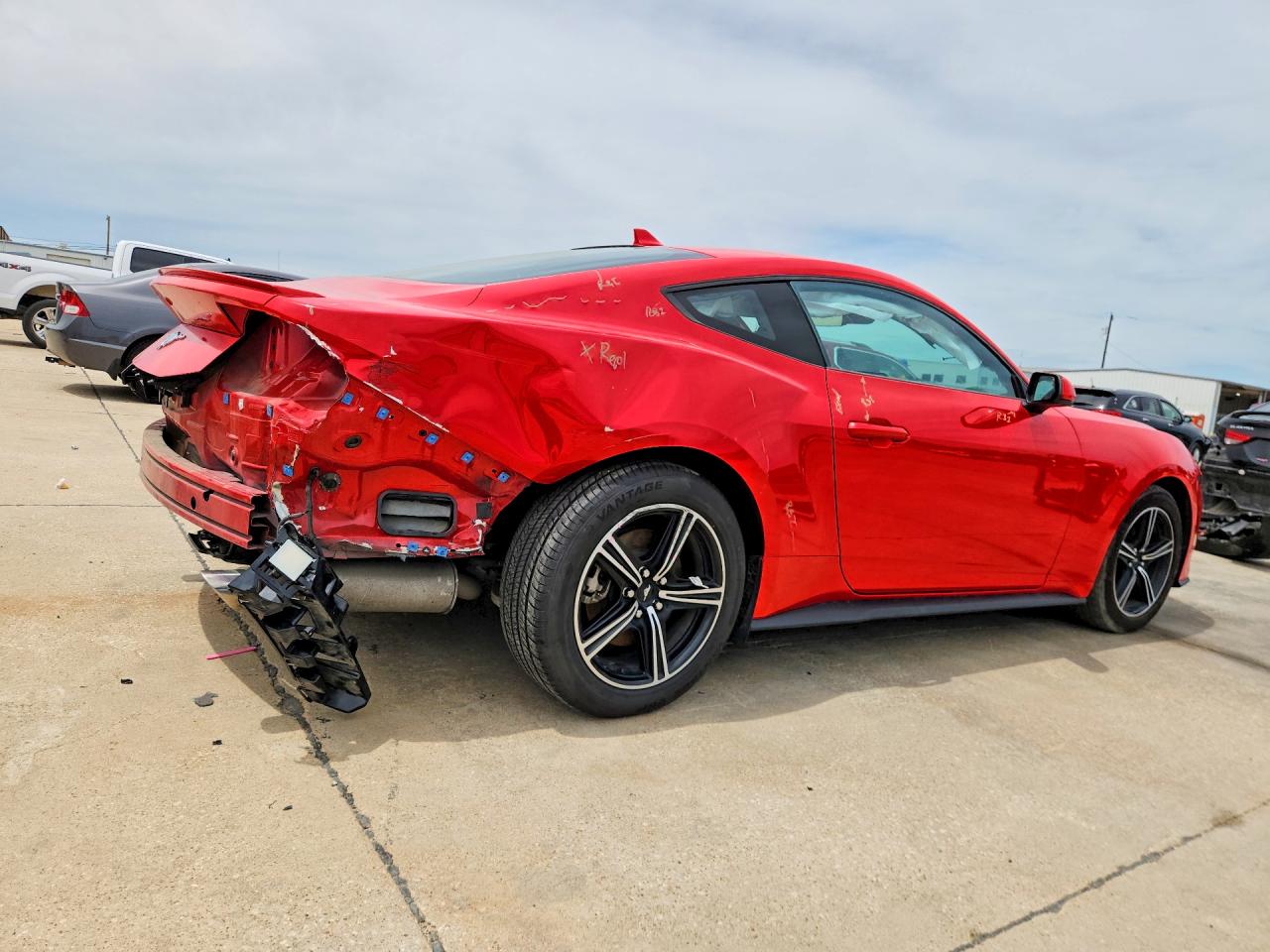 FORD MUSTANG 2024 — 4