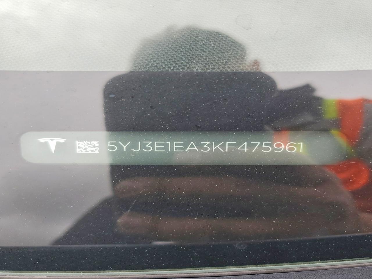 TESLA MODEL 3 2019 — 13