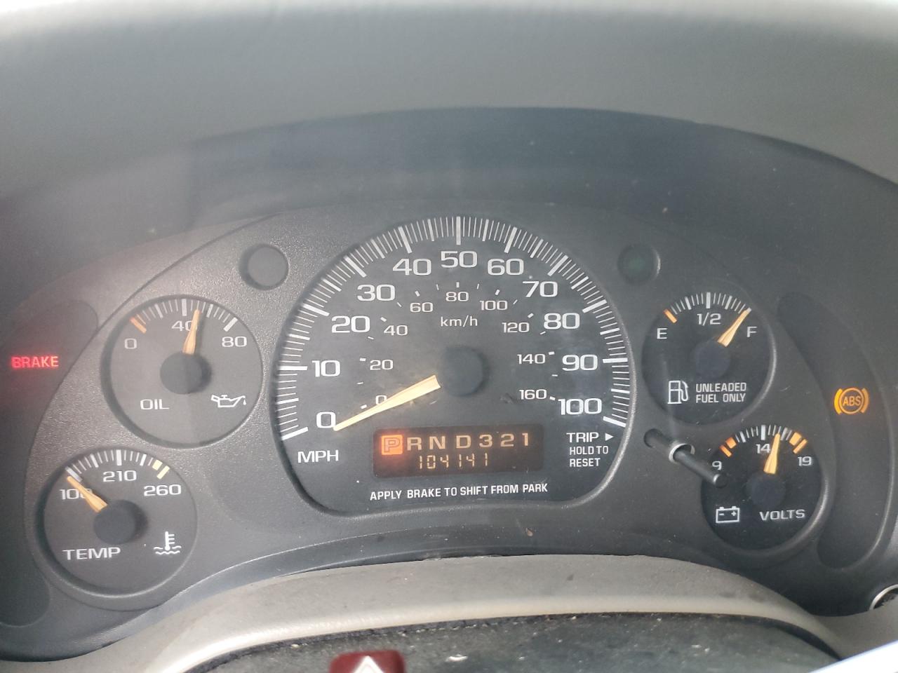 CHEVROLET ASTRO 2000 — 10