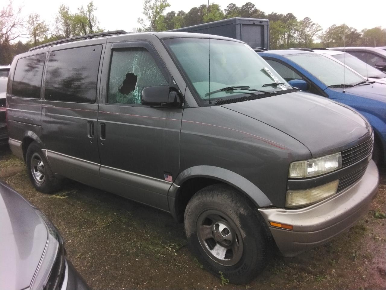 CHEVROLET ASTRO 2000 — 5