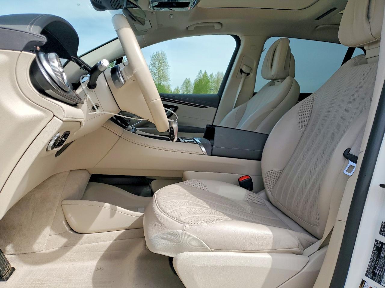 MERCEDES-BENZ EQS SUV 2023 — 8