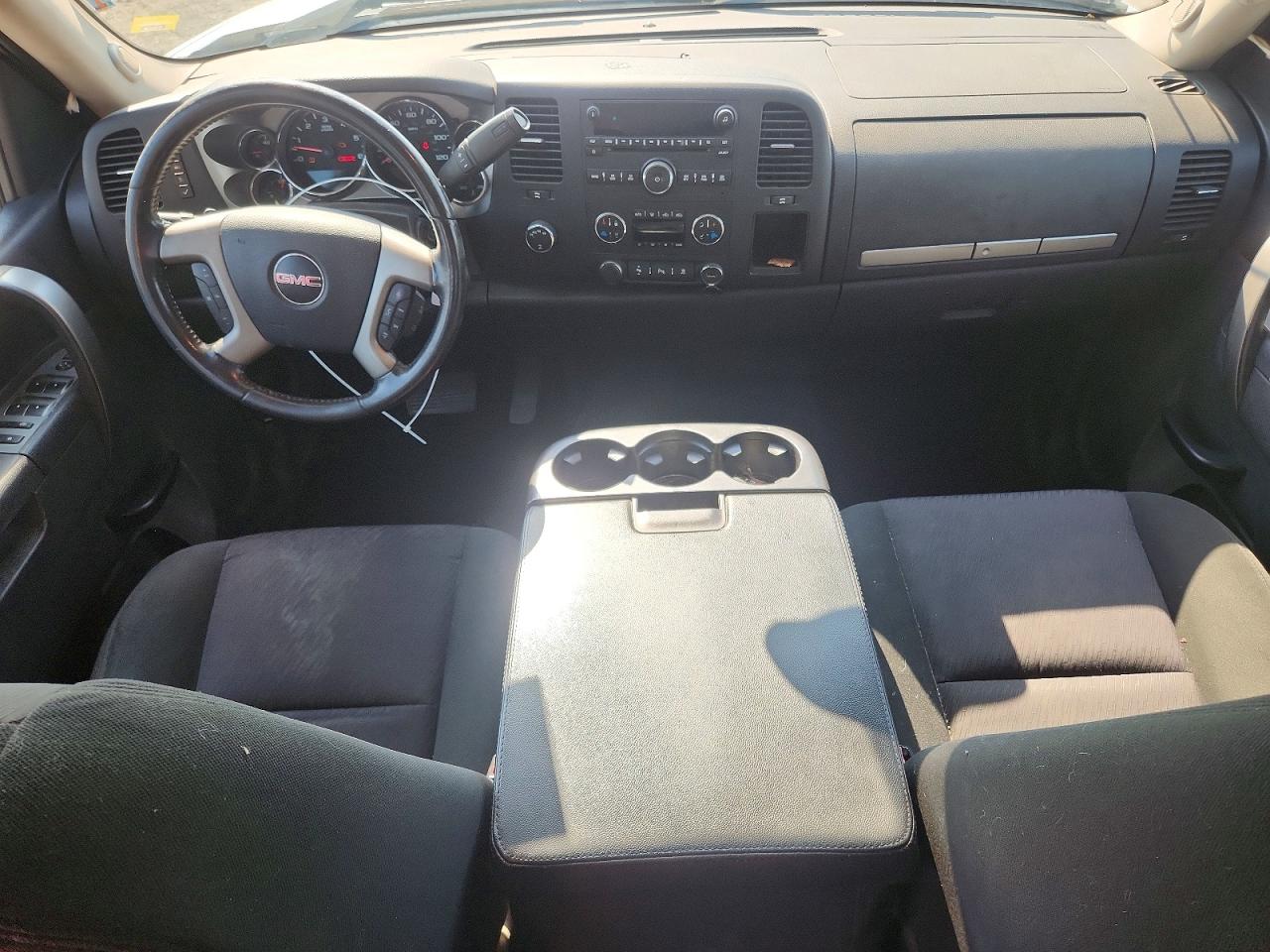 GMC SIERRA 2011 — 9