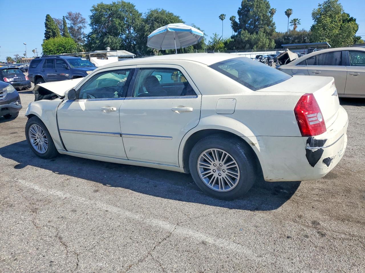 CHRYSLER 300 2008 — 3