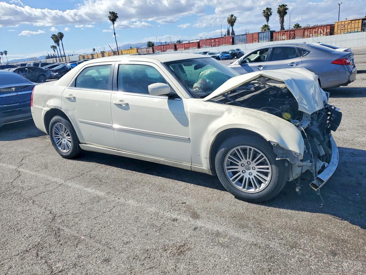 CHRYSLER 300 2008 — 5