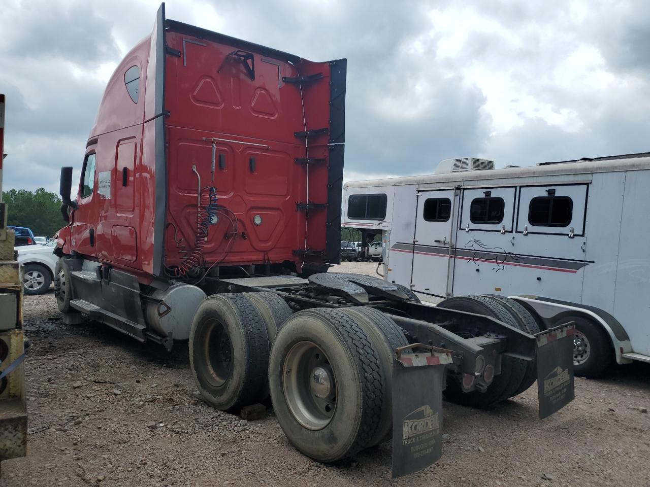 FREIGHTLINER CASCADIA 126 2018 — 4