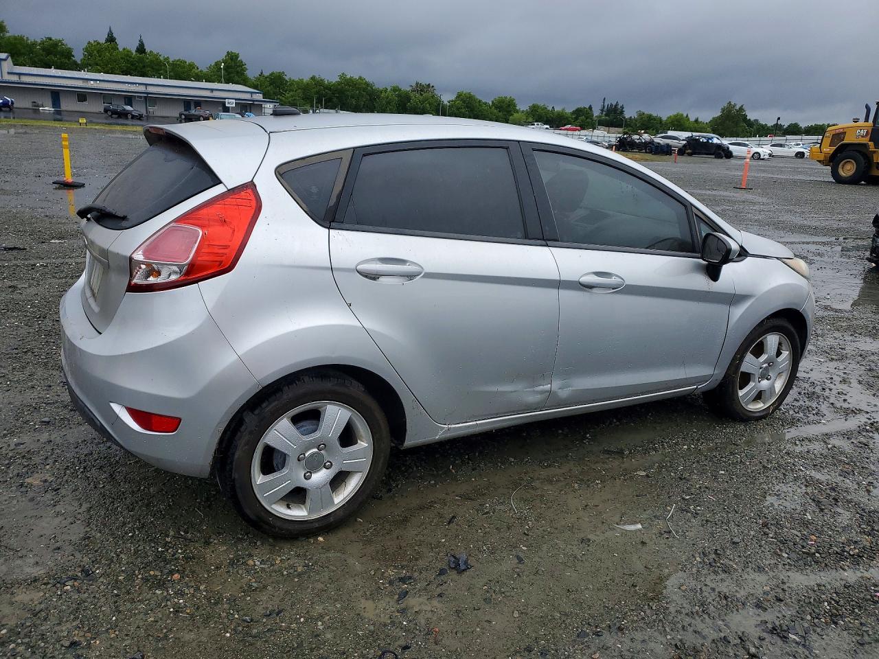FORD FIESTA 2016 — 4