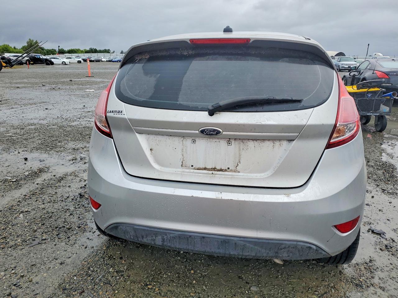 FORD FIESTA 2016 — 7
