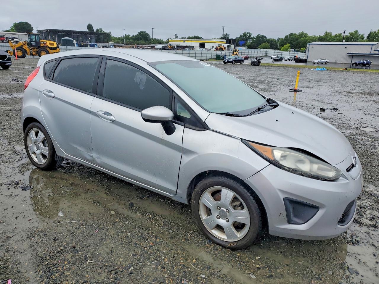 FORD FIESTA 2016 — 5