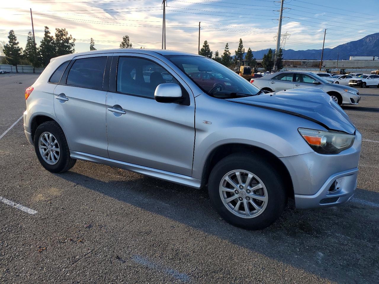 MITSUBISHI OUTLANDER SPORT 2011 — 5