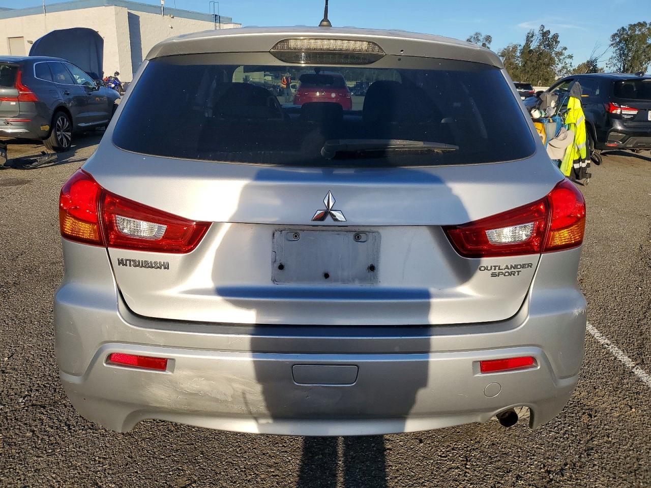 MITSUBISHI OUTLANDER SPORT 2011 — 7