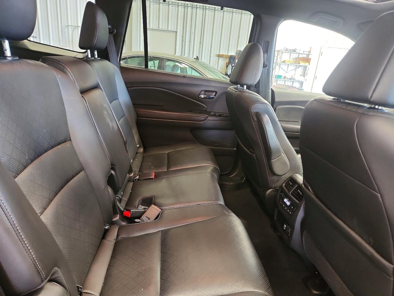 HONDA PASSPORT 2019 — 12