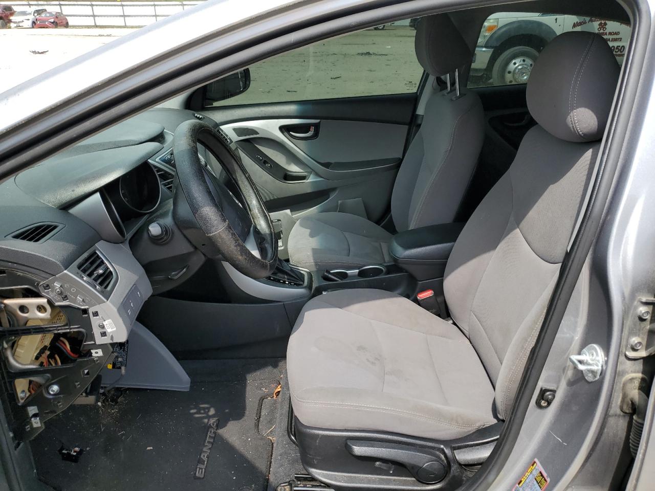 HYUNDAI ELANTRA 2014 — 8