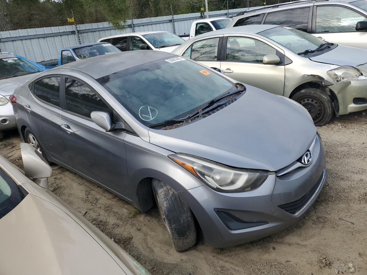 2014 HYUNDAI ELANTRA SE