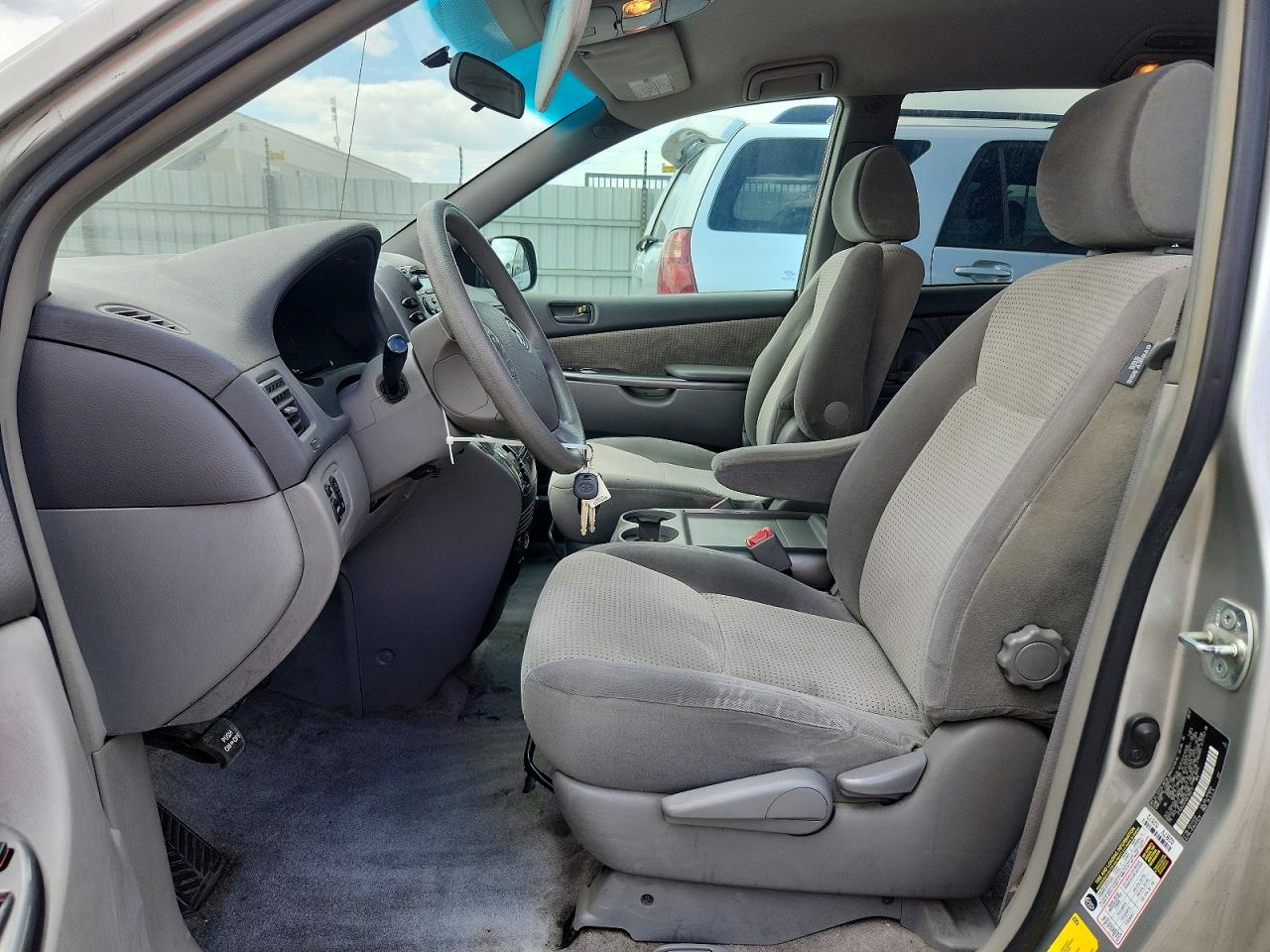 TOYOTA SIENNA 2008 — 8