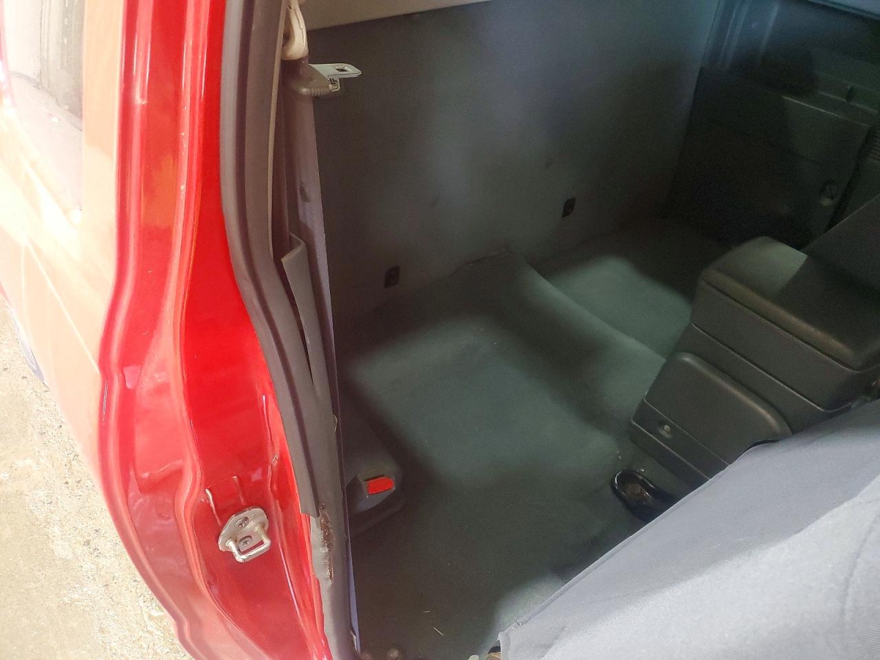 NISSAN FRONTIER 2003 — 11