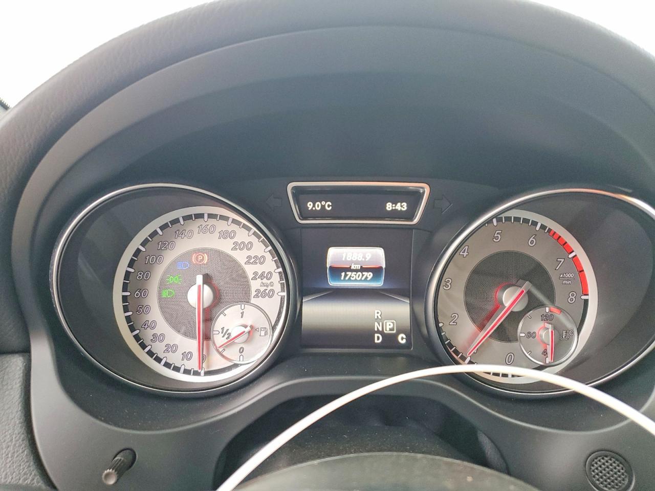 MERCEDES-BENZ CLA 2016 — 10