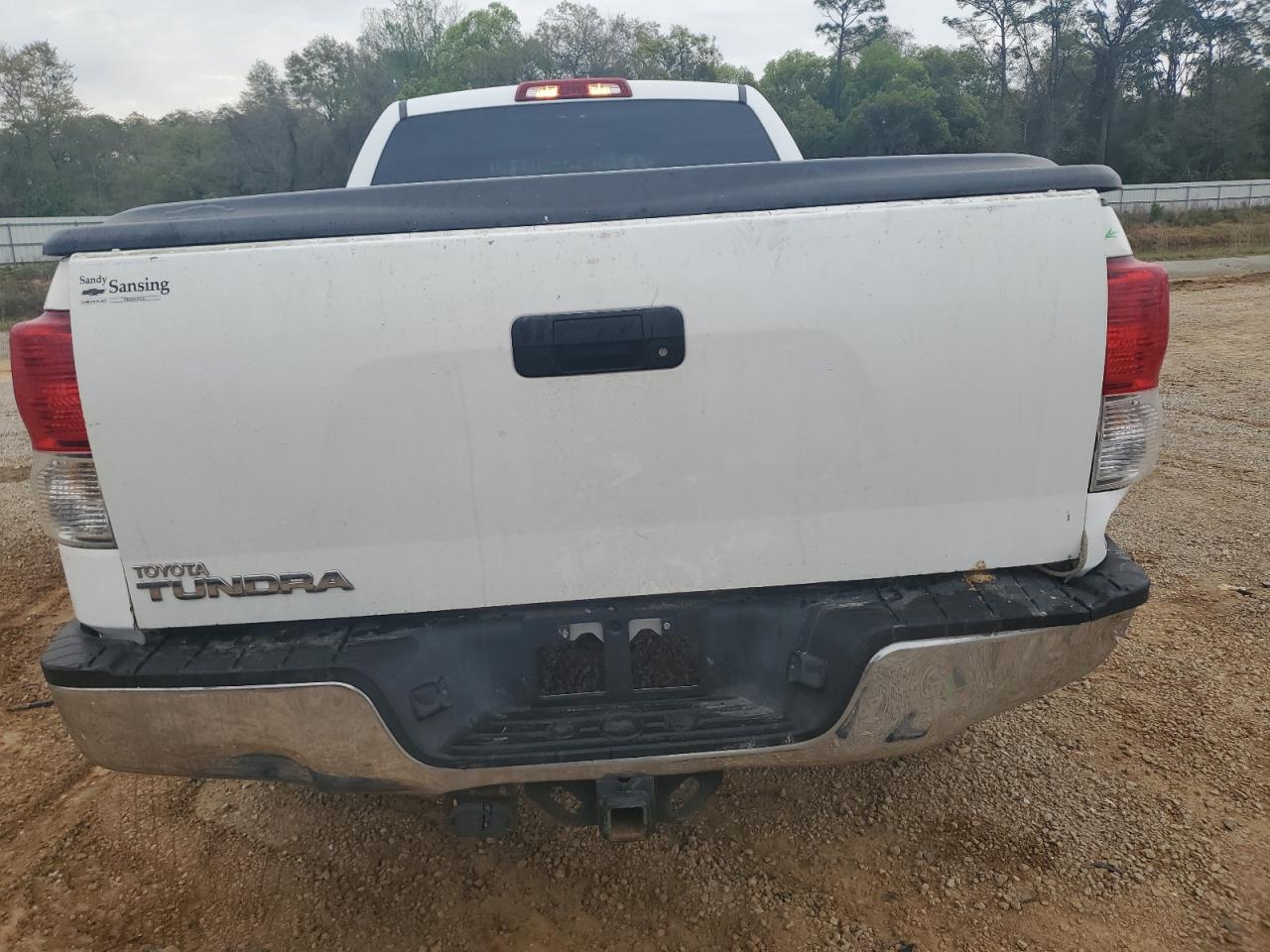 TOYOTA TUNDRA 2011 — 7