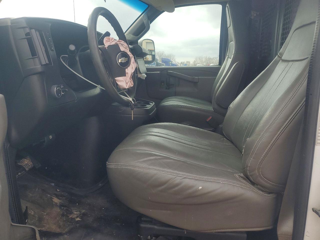 CHEVROLET EXPRESS G2500 2016 — 8