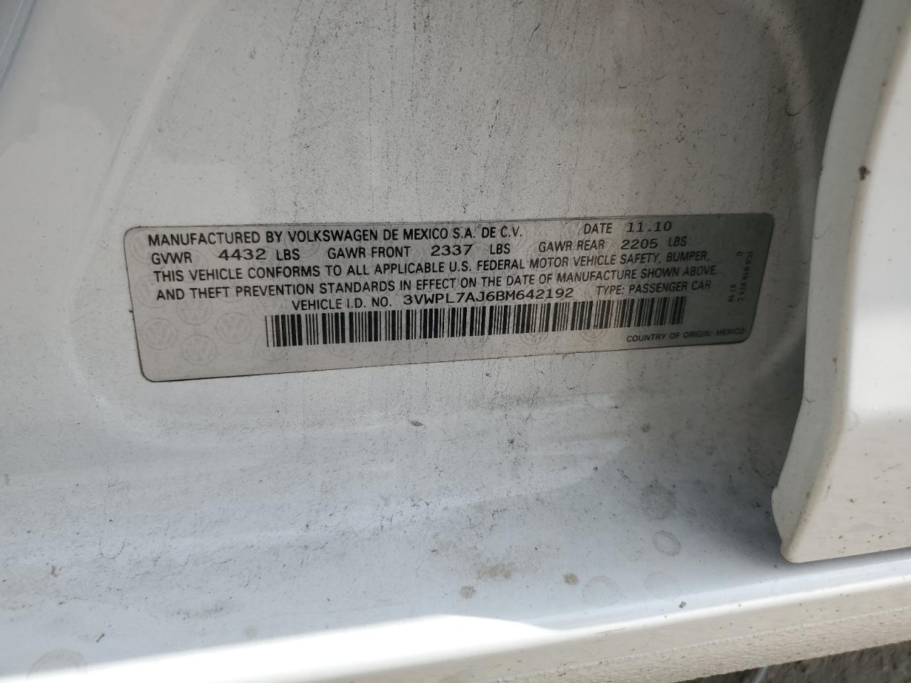 VOLKSWAGEN JETTA WAGO 2011 — 13