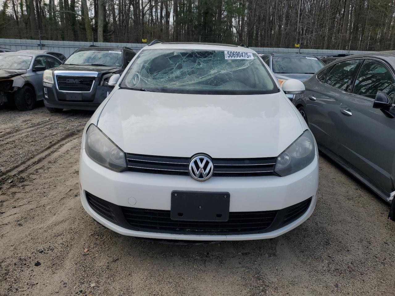 VOLKSWAGEN JETTA WAGO 2011 — 6