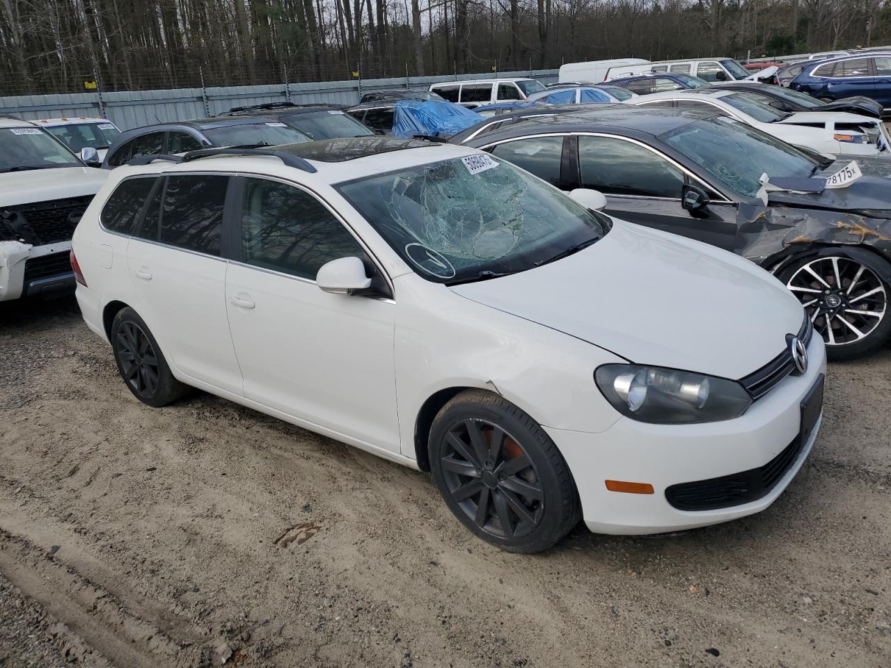 2011 VOLKSWAGEN JETTA WAGO