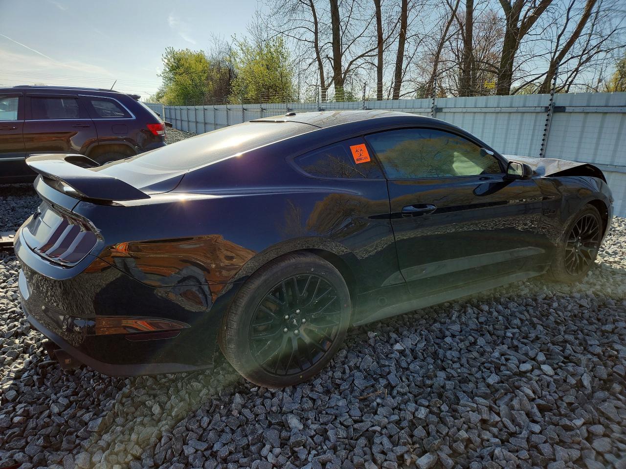 FORD MUSTANG 2018 — 4