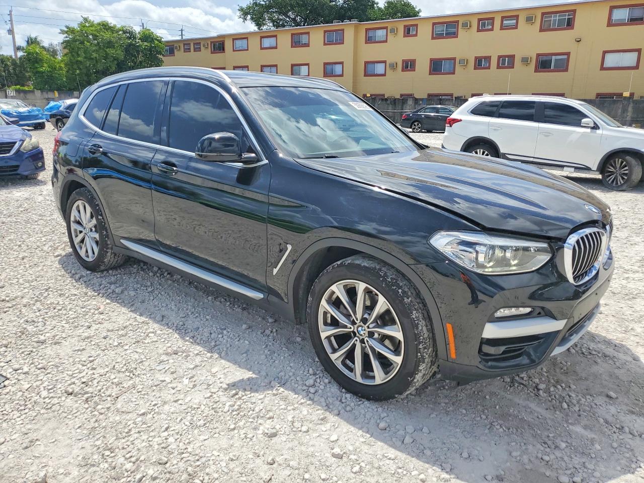 BMW X3 2019 — 5