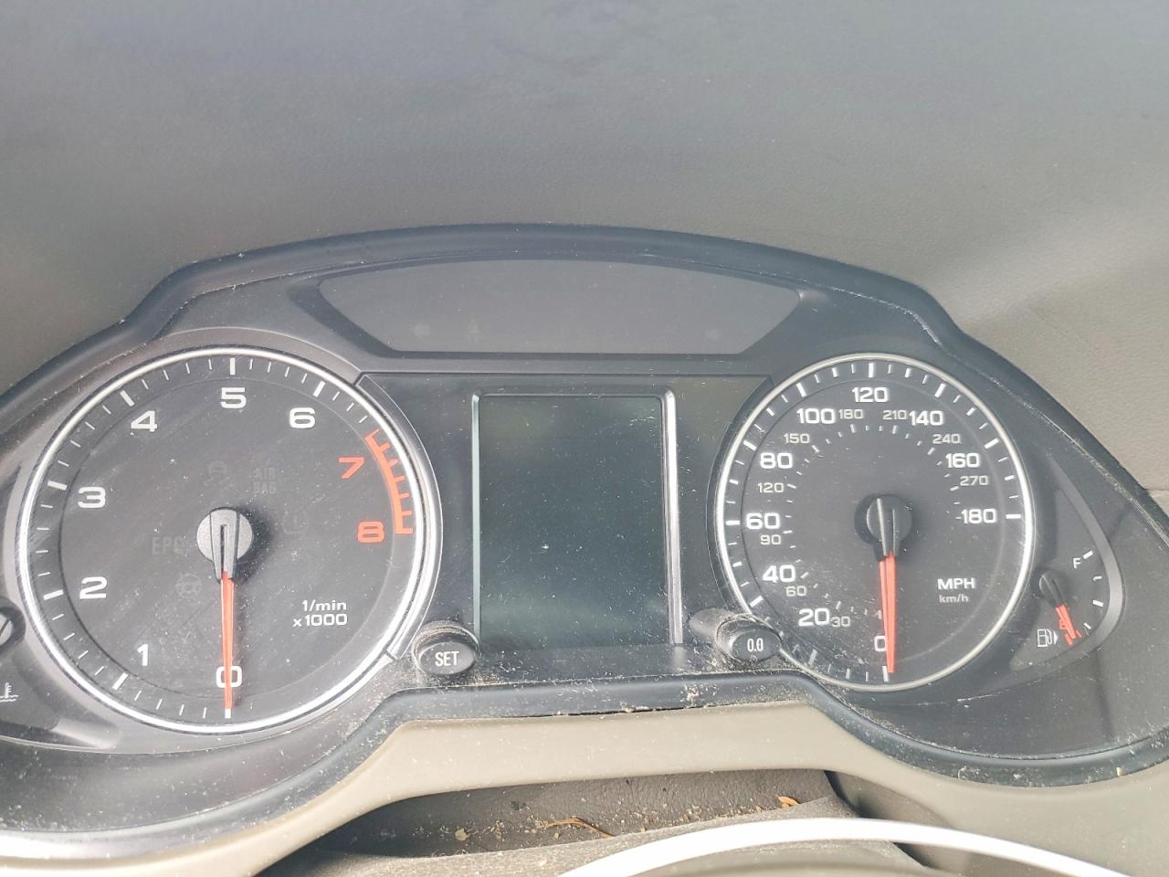 AUDI Q5 2011 — 10