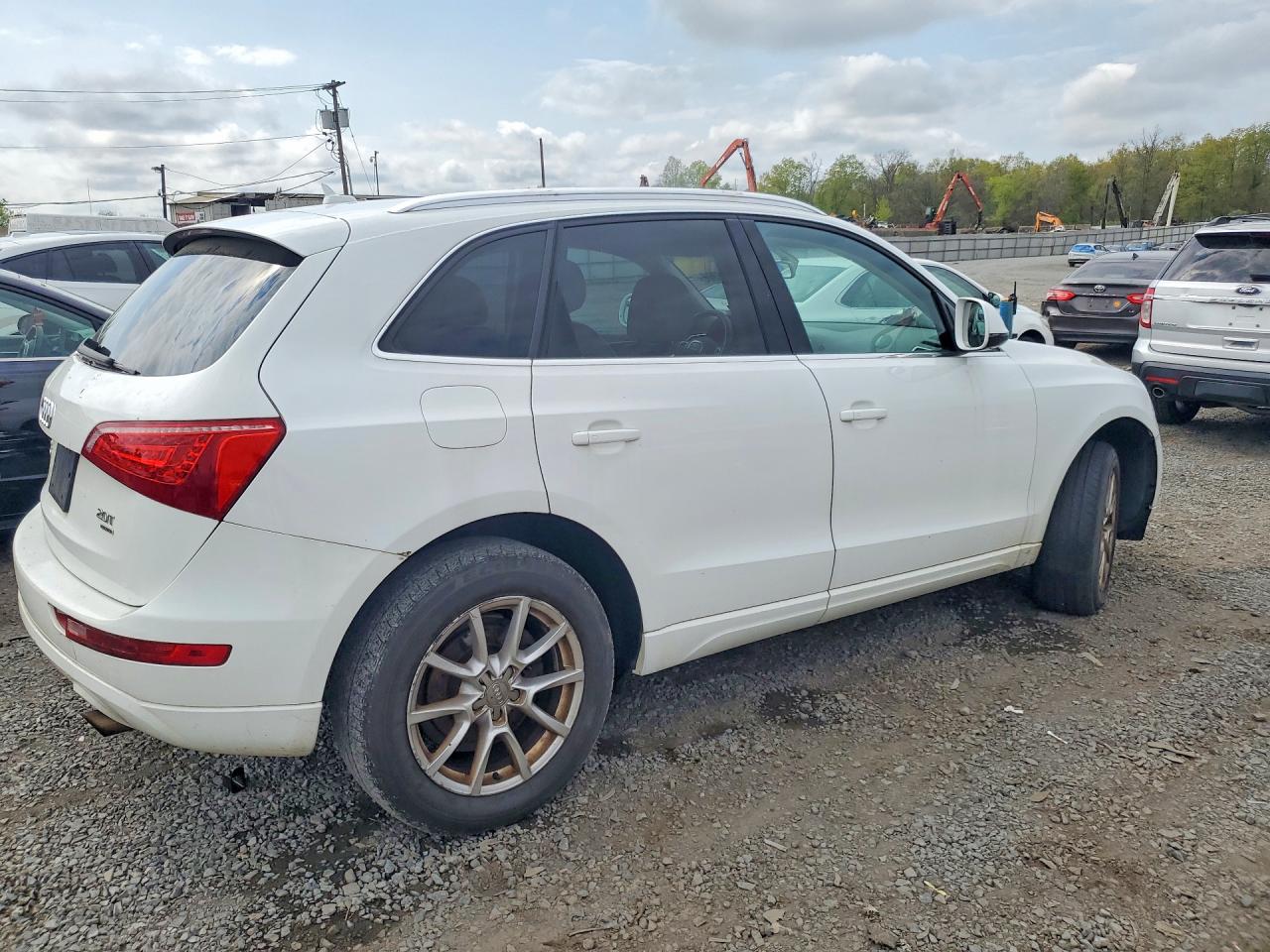 AUDI Q5 2011 — 4