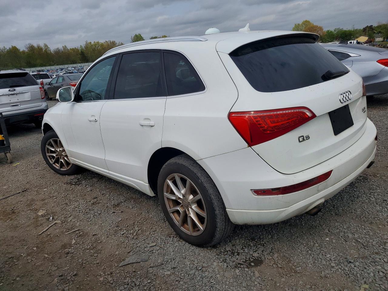 AUDI Q5 2011 — 3