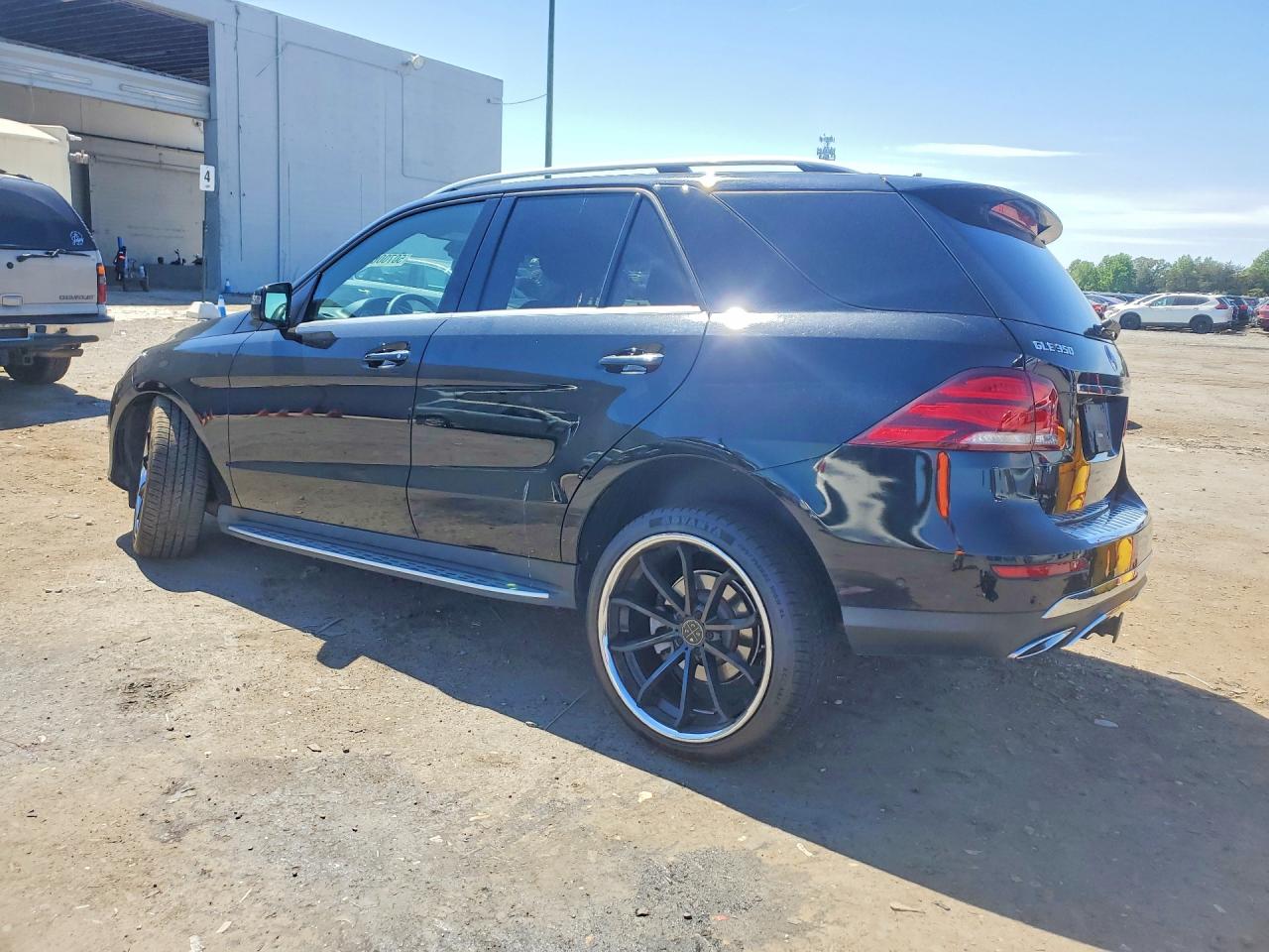 MERCEDES-BENZ GLE 2018 — 3