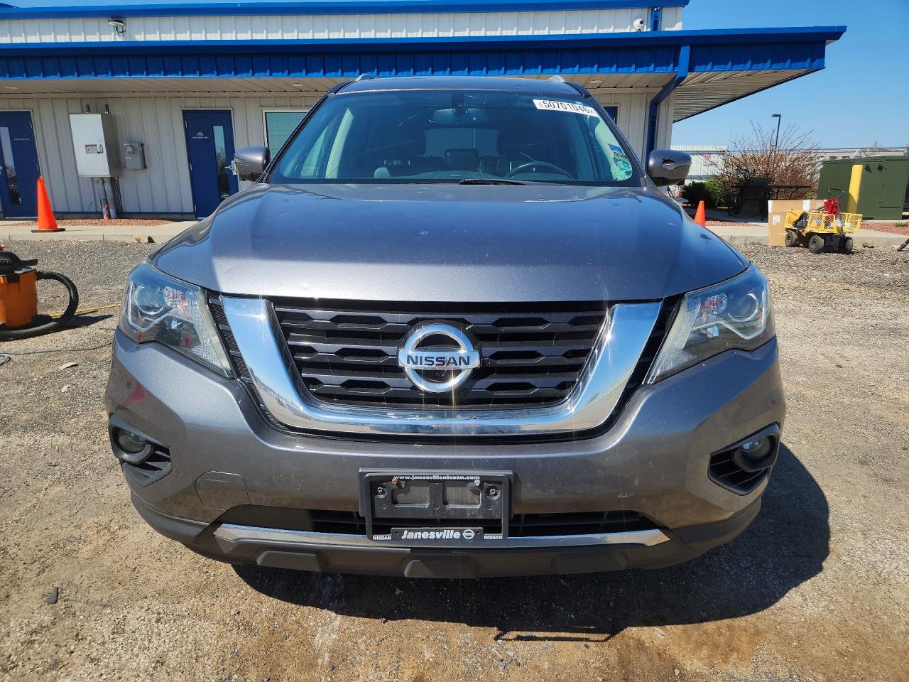 NISSAN PATHFINDER 2017 — 6